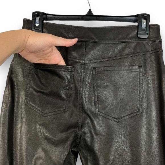 Spanx Leather Like Ankle Skinny Pants Size Medium PETITE Black High Rise Stretch - Picture 9 of 15
